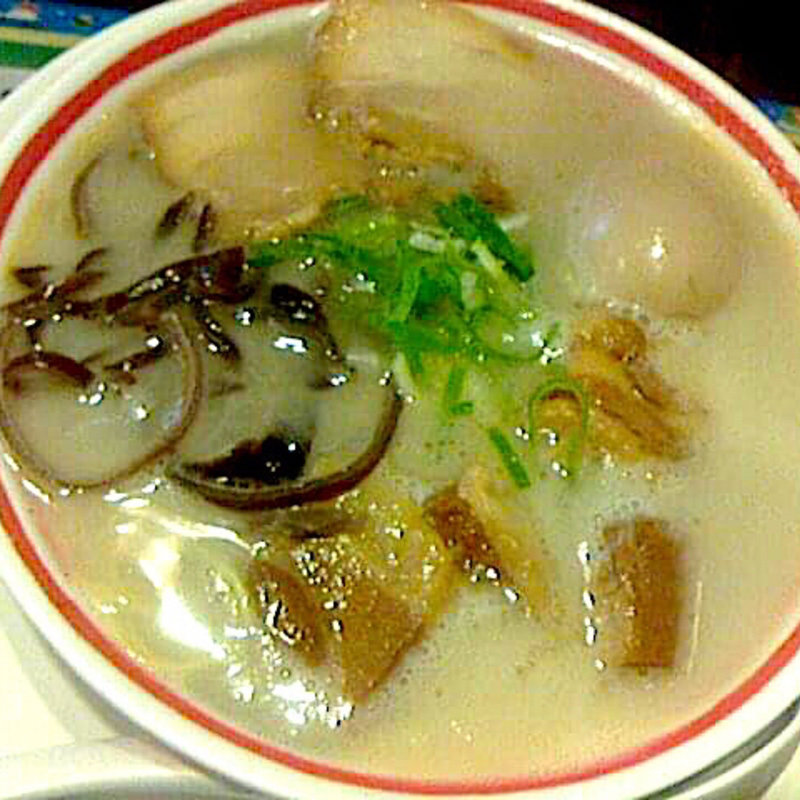 ぼんしゃん 角肉、味玉入り(九州じゃんがら 銀座店)