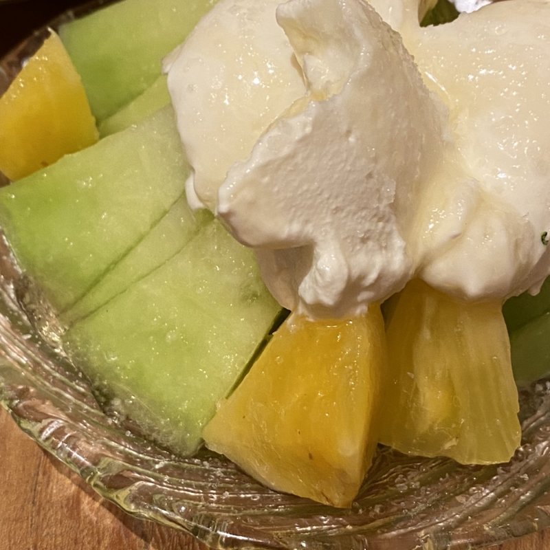 メロンとパイナップルのマスカルポーネ(ビストロシン2)