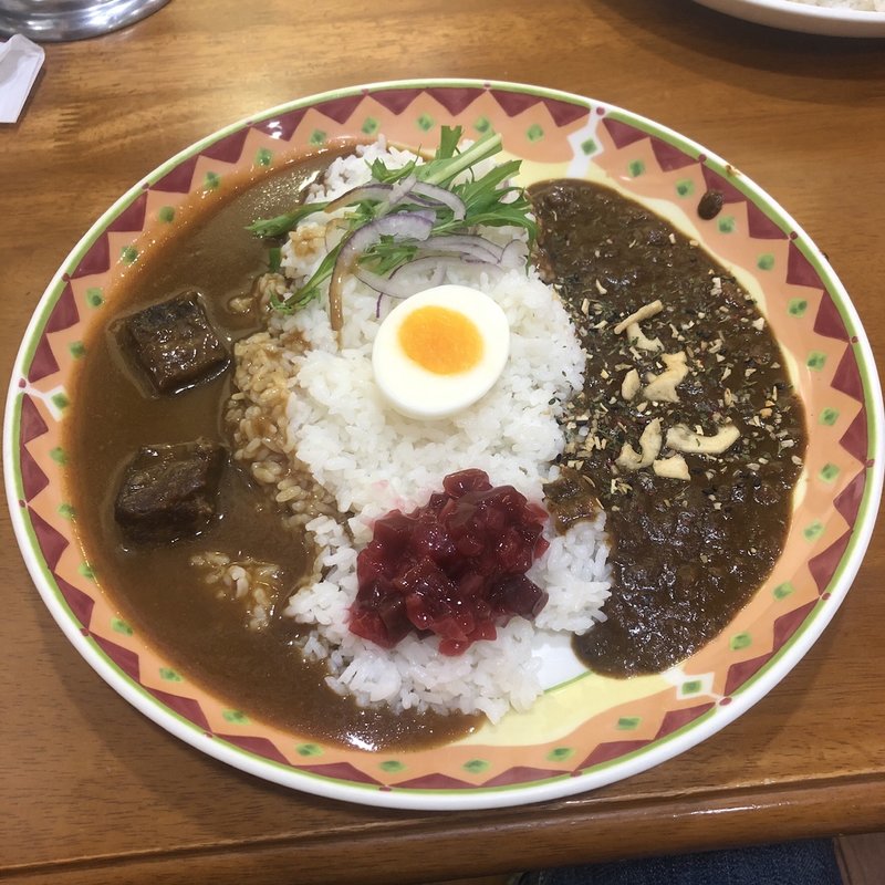 あいがけカレー(カレーハウススパイシー アポロ店)