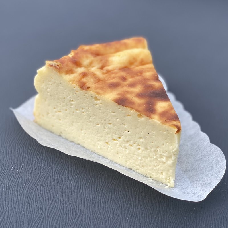 オリジナルチーズケーキ(チーズ洋菓子店)
