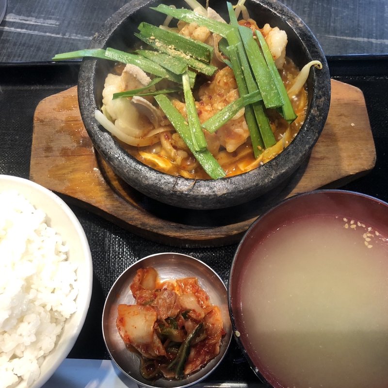 石焼ホルモン定食(日本焼肉党 浅草橋西口店)