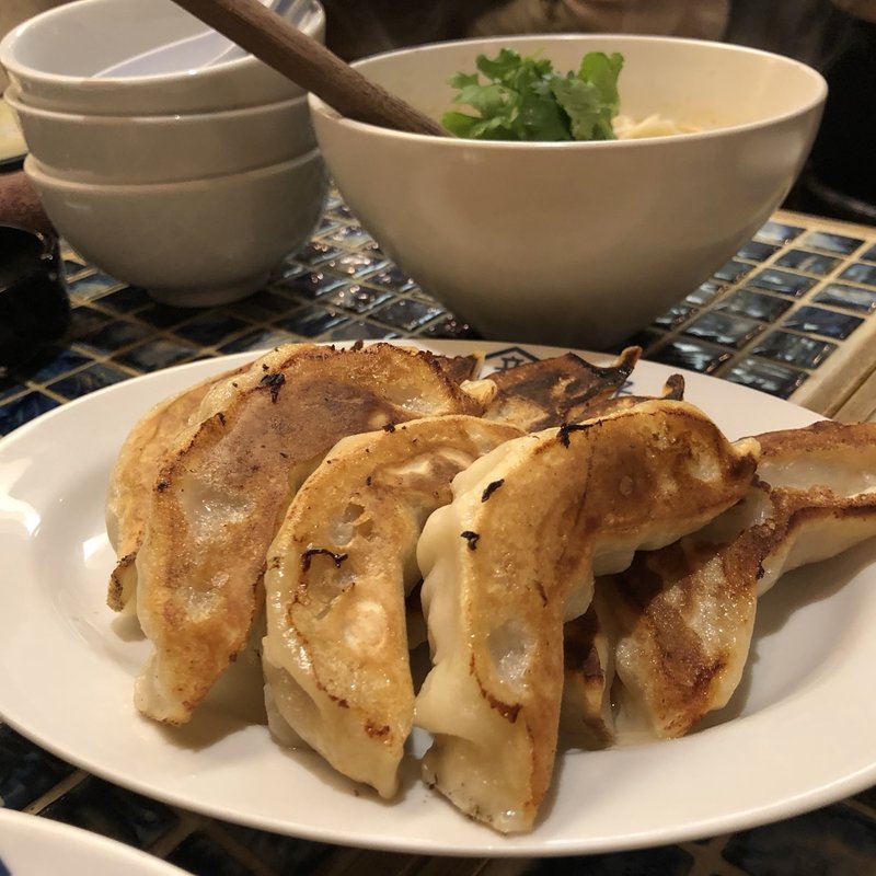 プリプリ芝海老餃子 3個(立吉餃子 青山店)