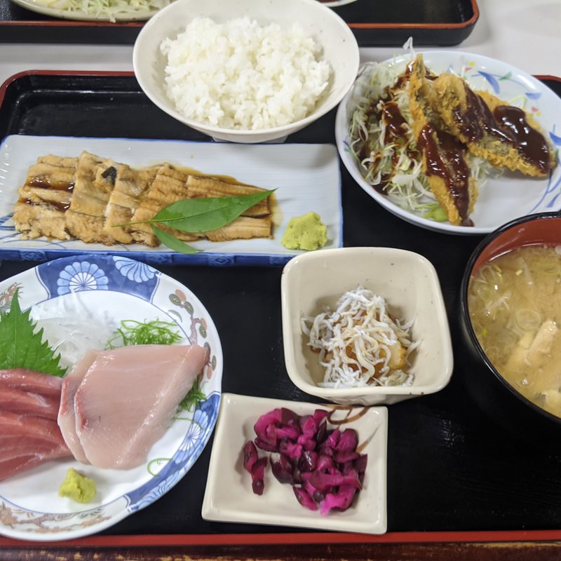 煮穴子定食(魚市場食堂)