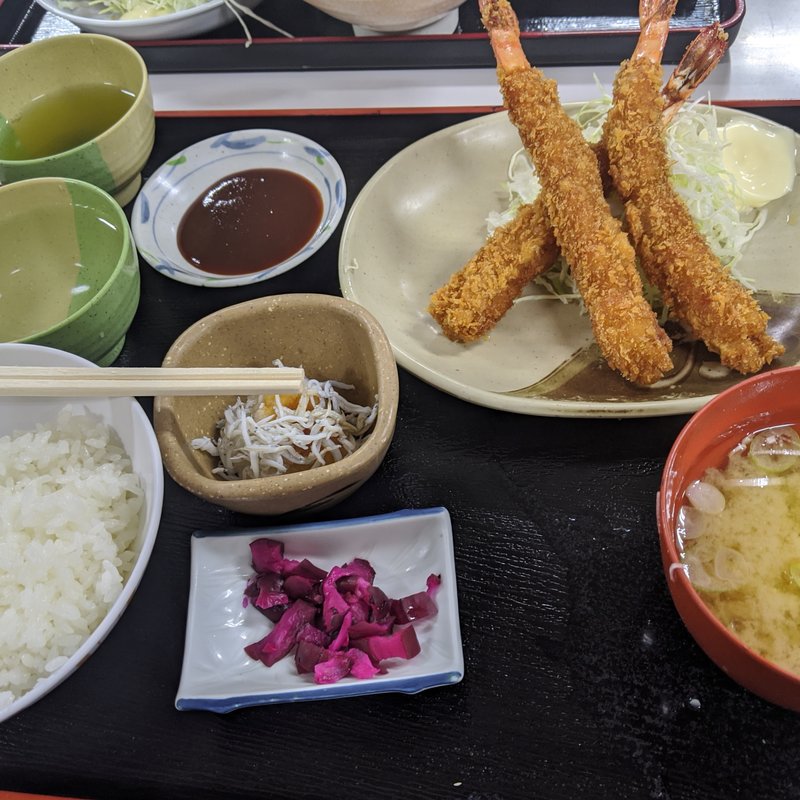エビフライ定食(魚市場食堂)