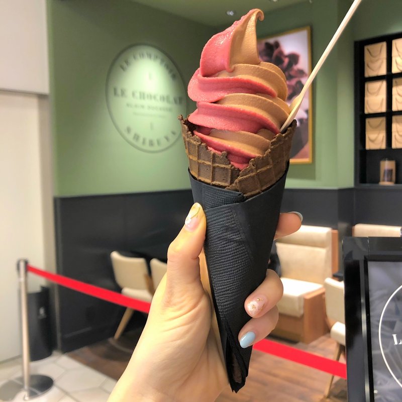 ソフトクリームショコラ/フランボワーズ(LE CHOCOLAT ALAIN DUCASSE　ル・ショコラ・アラン・デュカス)