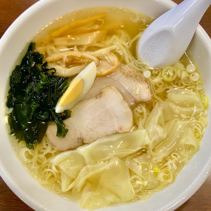 ワンタンメン(中華料理おがわ)