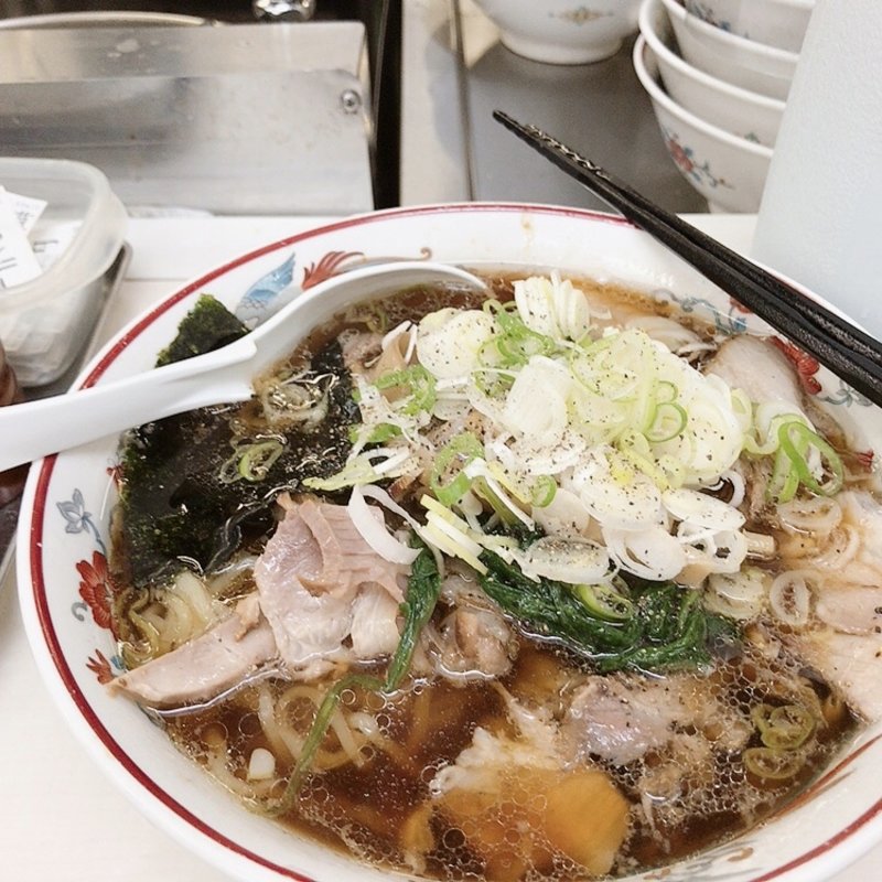 チャーシューメン大盛り　ネギ増し(青島食堂 秋葉原店 )