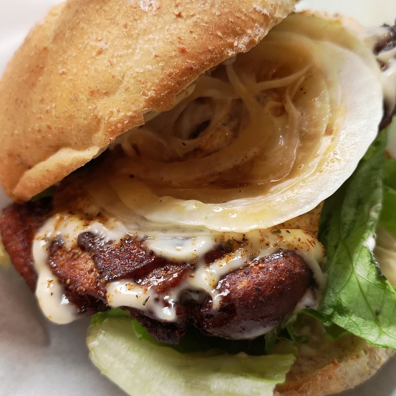 スパイシーチキンバーガー(glam)