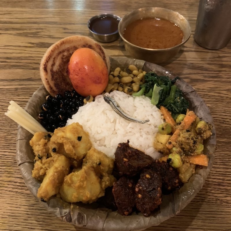 ネワリサマエバジセット(ネパール民族料理 カスタマンダップ 大塚駅 （Kashthamandap）)