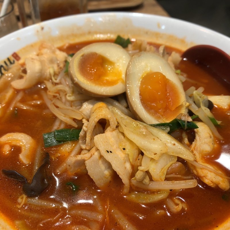 野菜たっぷり麻辣たんめん　+裏辛(れんげ食堂 Toshu 三軒茶屋店)