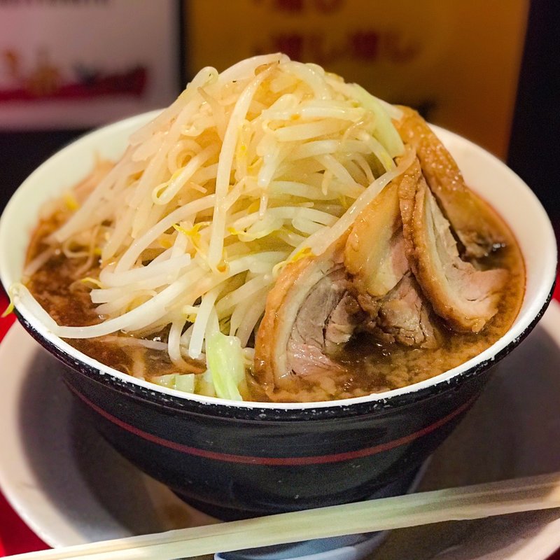 ラーメン中盛　肉増し、野菜ちょい増し、ニンニク増し(ダントツラーメン 高松一番店 )
