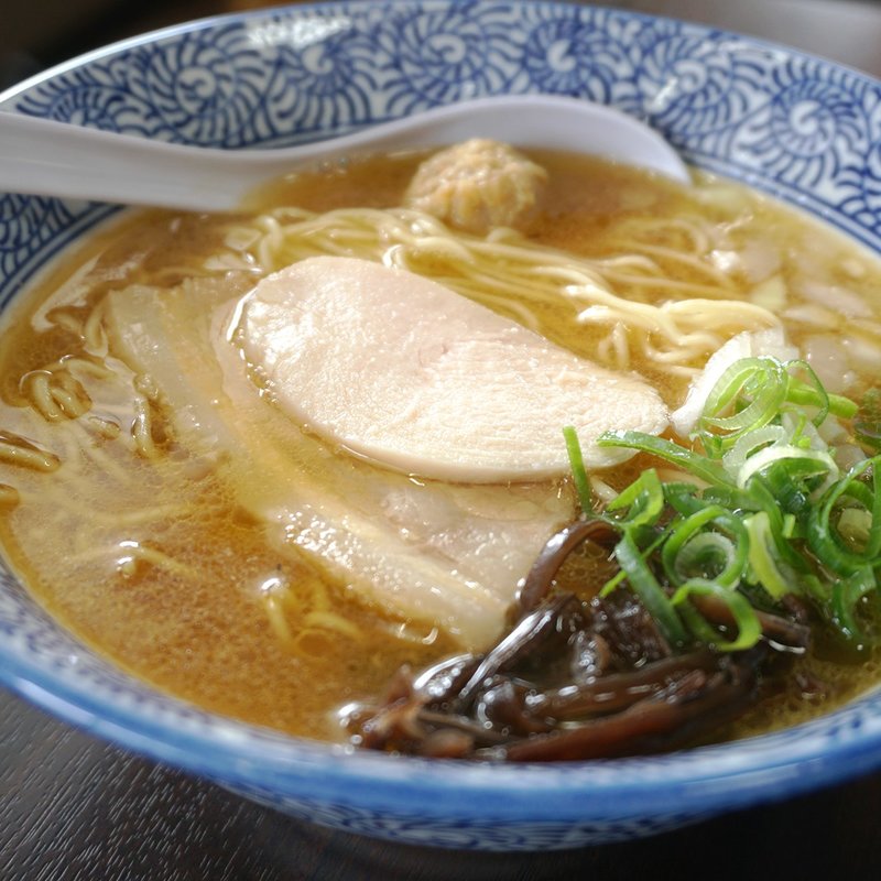 煮干し中華そば(醤油)(煮干し・鶏白湯 中華そば 鶏革命 八幡本城店)