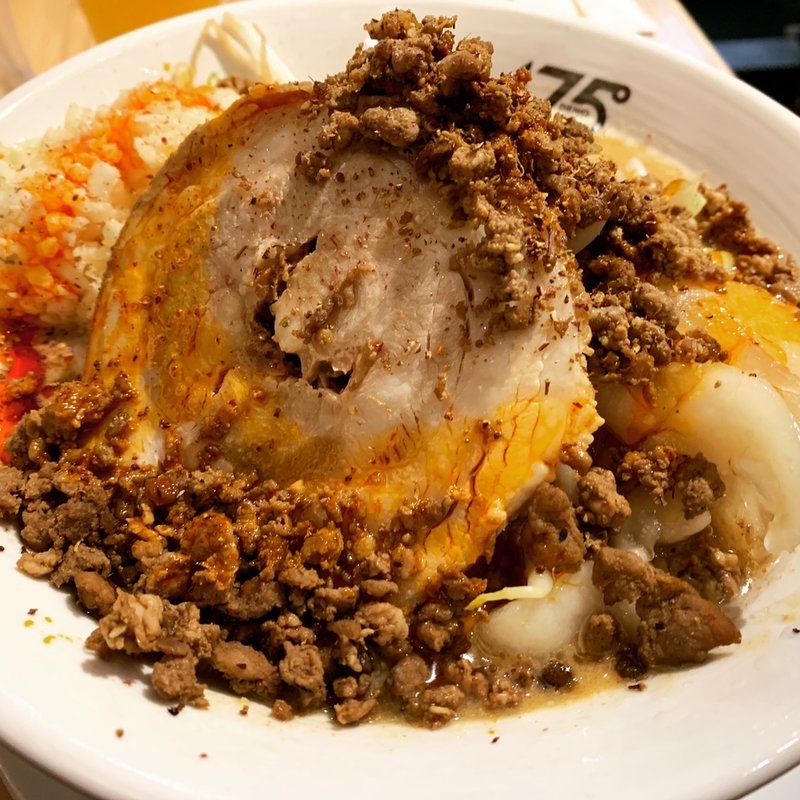 一七五郎(175°DENO担担麺 本郷三丁目店)