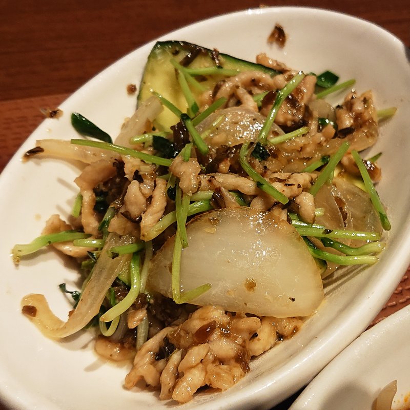 豚肉と玉ねぎの芽炒め(WANG’S GARDEN 武蔵小杉店 （ワンズガーデン）)