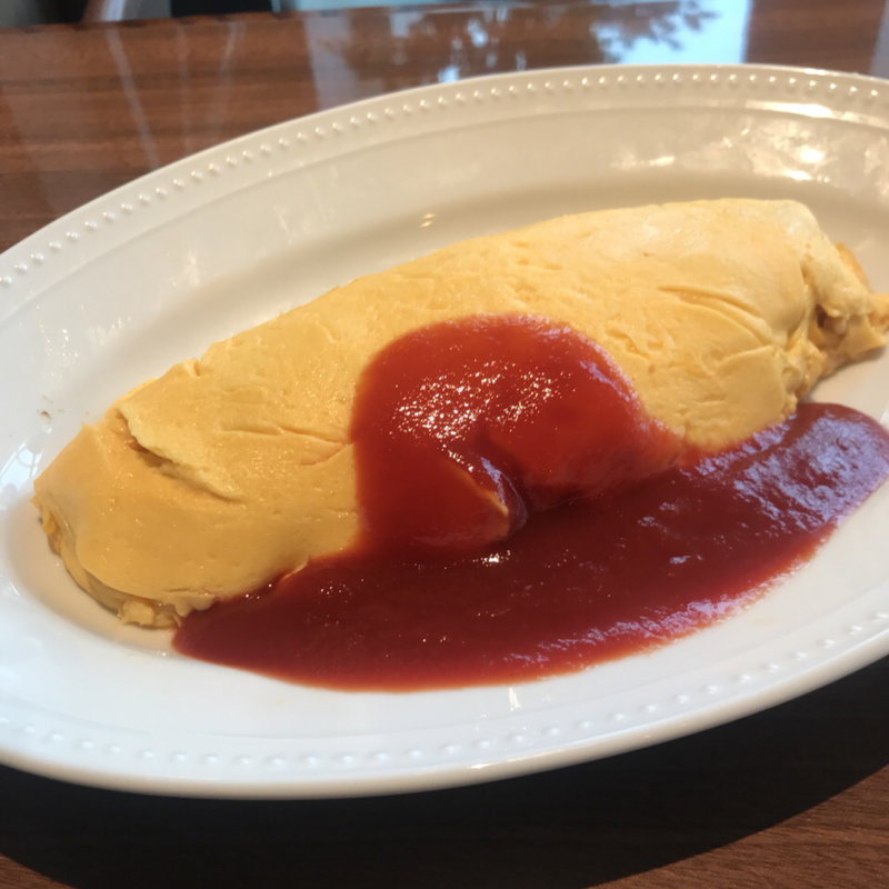 たっぷり卵のオムライス(珈琲農園)