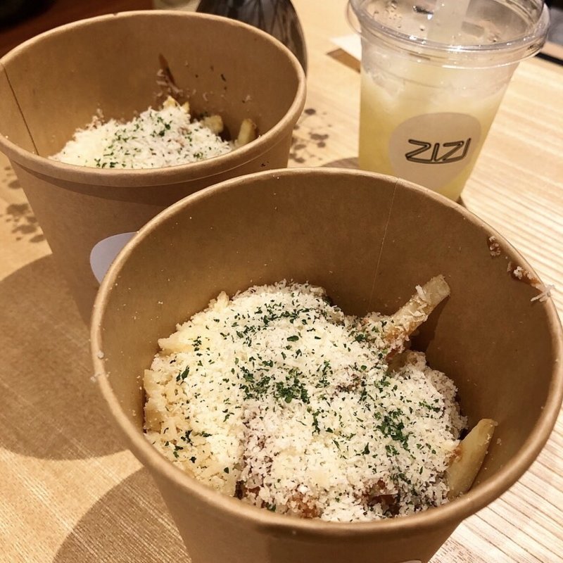 プーティン(zizi cafe)