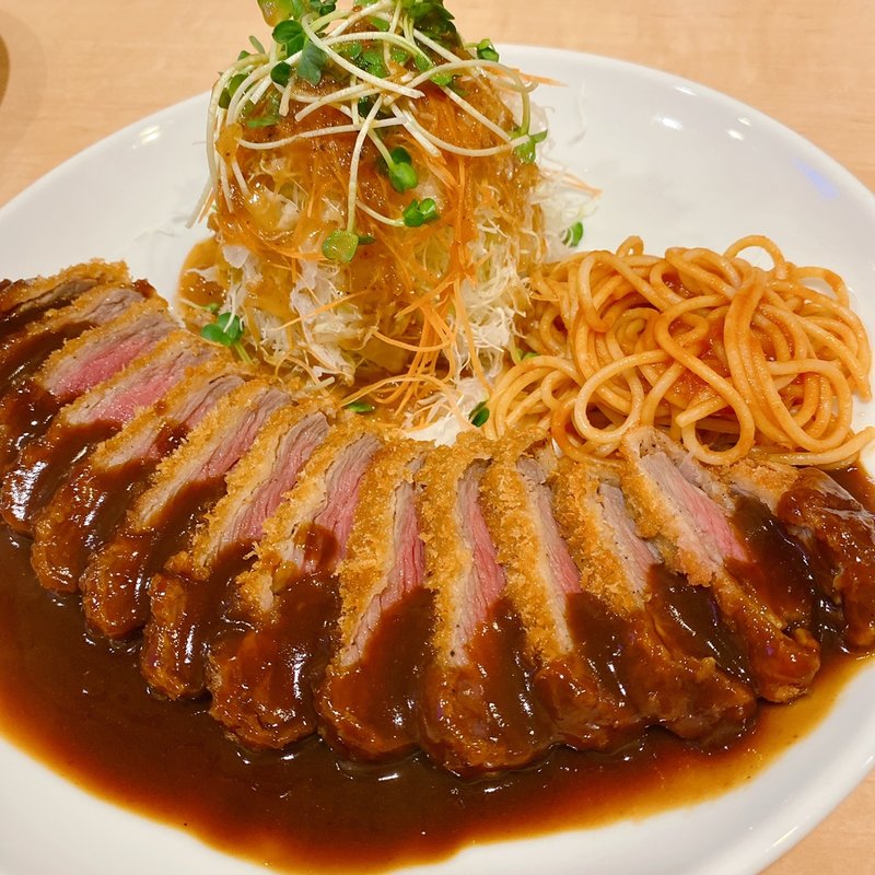 ビーフカツ定食(くま食堂)