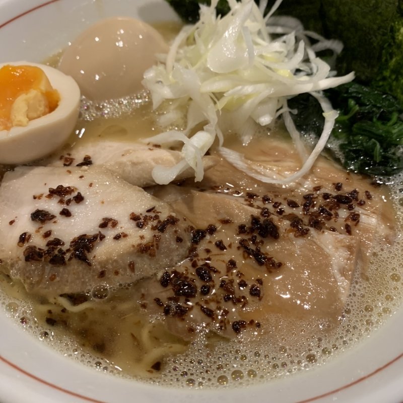 芳醇濃厚魚介白湯ラーメン(しょうき鶏白湯つけ麺ラーメン 学芸大学駅前店)