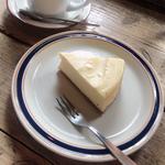 チーズケーキ(CLAMP COFFEE SARASA （クランプコーヒーサラサ）)