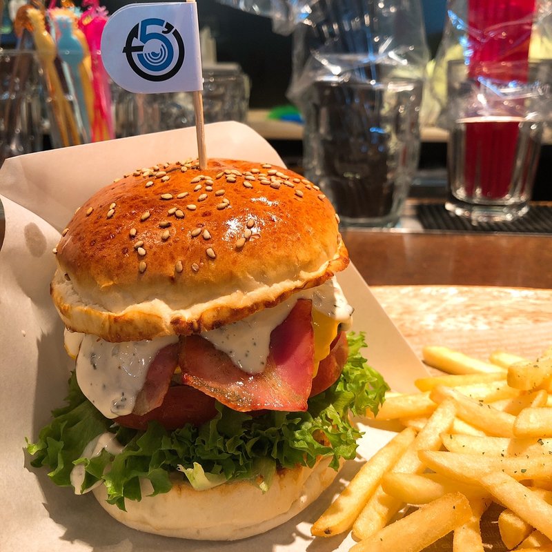 ベーコンチーズバーガー(and cafe （アンドカフェ）)