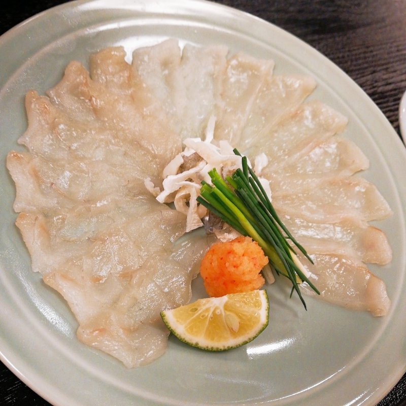 ふぐ刺し(治兵衛 難波店 （じへい）)