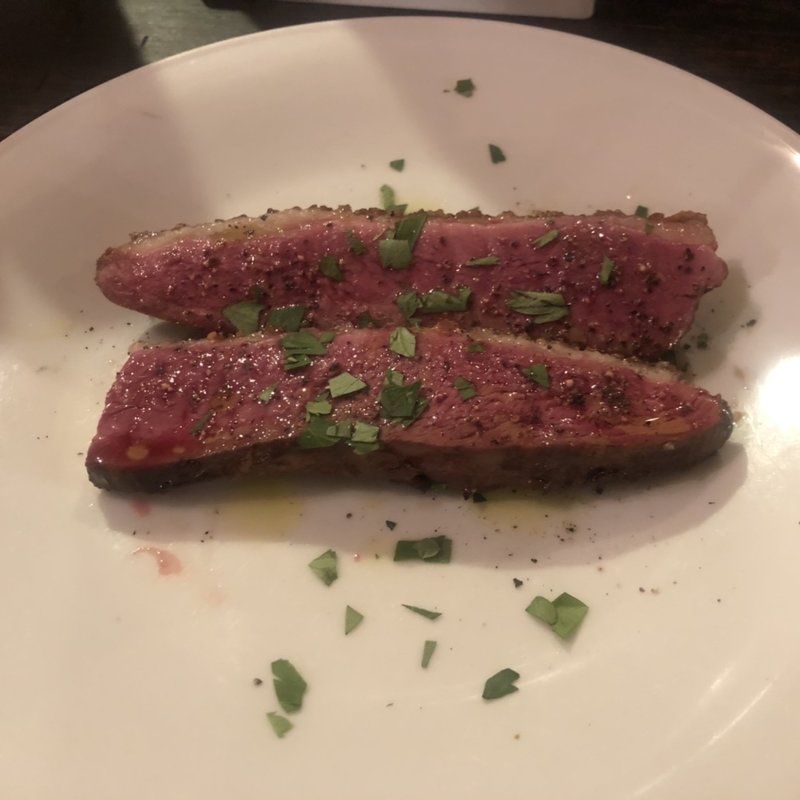 ハンガリー産 自家薫製 鴨の炭火焼(MACELLERIA di TAKEUCHI マチェレリーア ディ タケウチ)