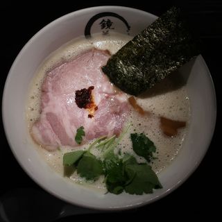 鶏白湯ラーメン(らーめん愉悦処 鏡花 立川本店)