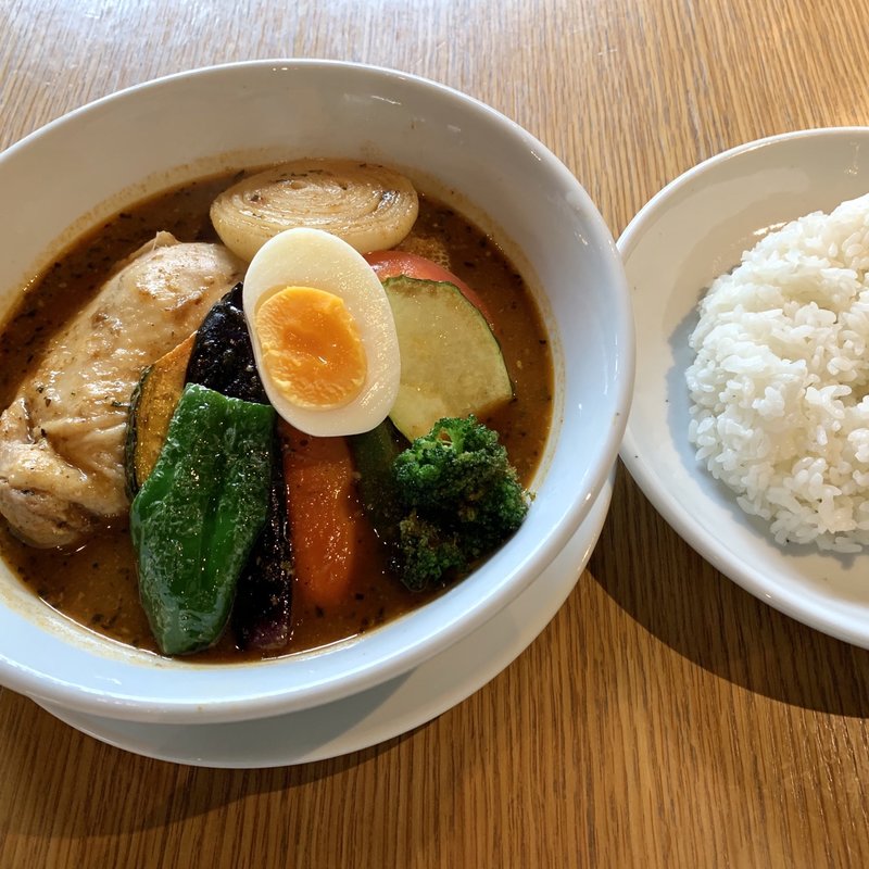 野菜チキンスープカレー(らっきょ大サーカス)