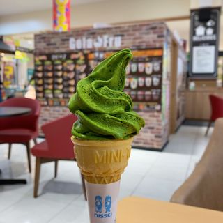 新茶ソフトクリーム(玉露軒 ヨシヅヤ名西店)