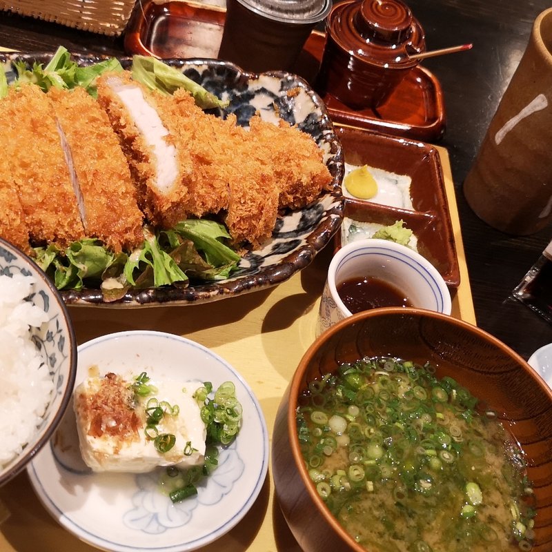 ひこま豚のとんかつ(やさいと、 )