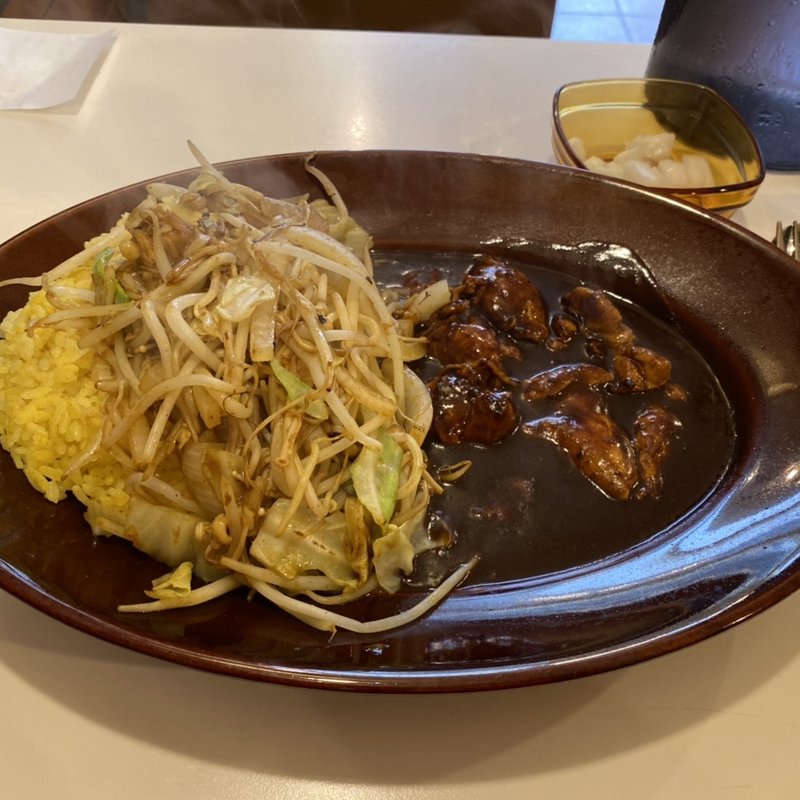 チキン野菜炒めカレー(みぼうじんカレー )