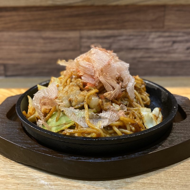 ホルモン焼きそば(鉄板焼 開夢)