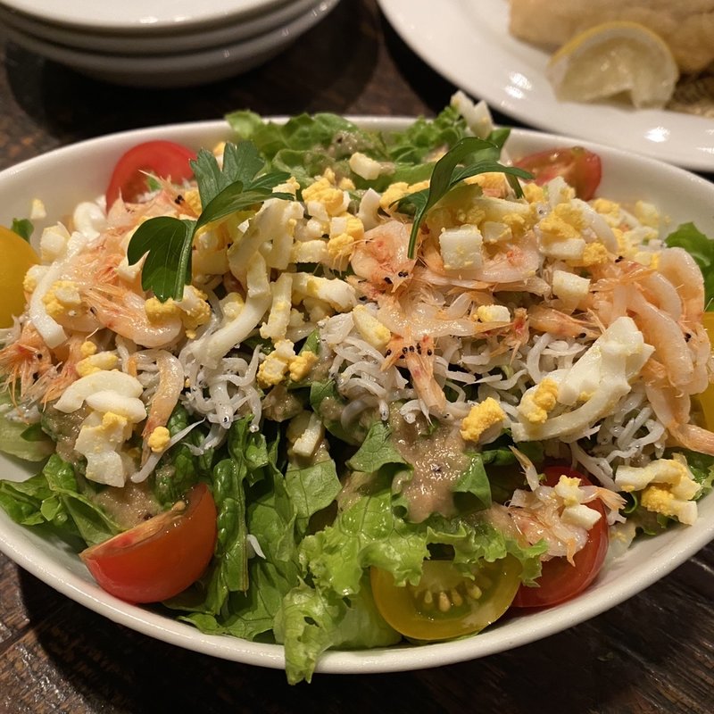 サラダ(ビアパブ ブルドック 銀座)