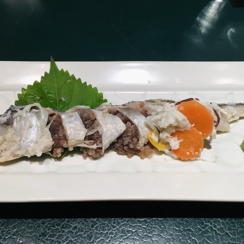 ハタハタ一匹寿司(稲庭うどん 無限堂 秋田駅前店 )