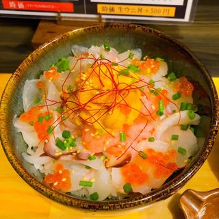 海鮮前浜丼【ひらめ】(田村 岩太郎商店 （たむら がんたろうしょうてん）)