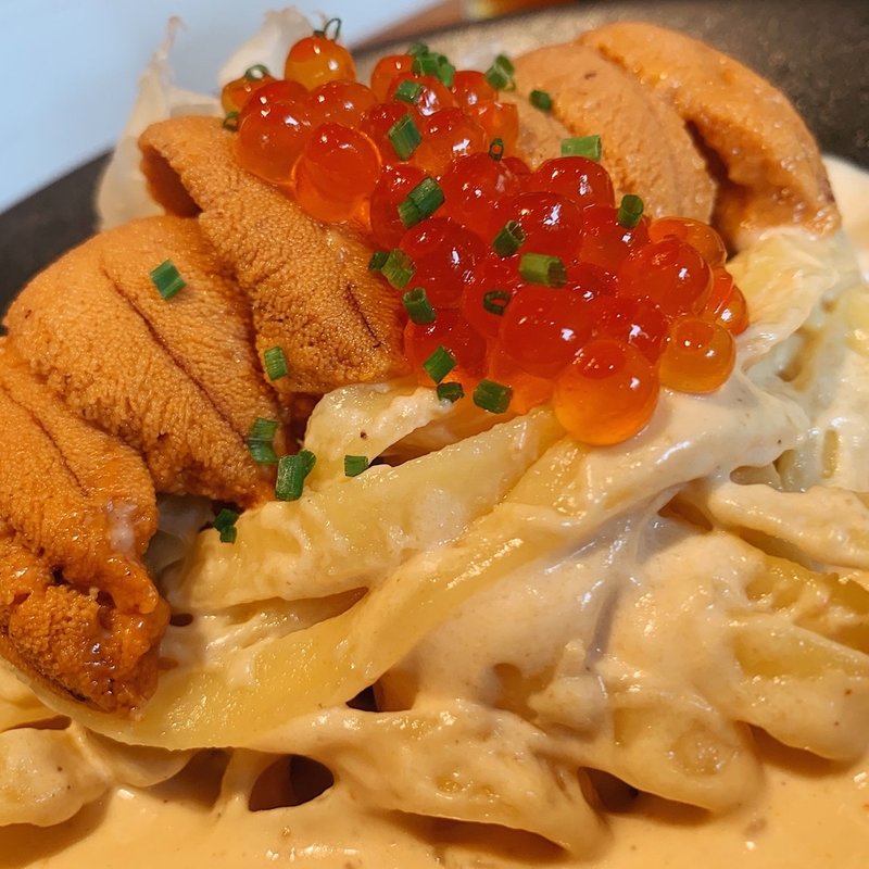 ウニ、イクラのせカルボナーラ(Cheese Tavern CASCINA)