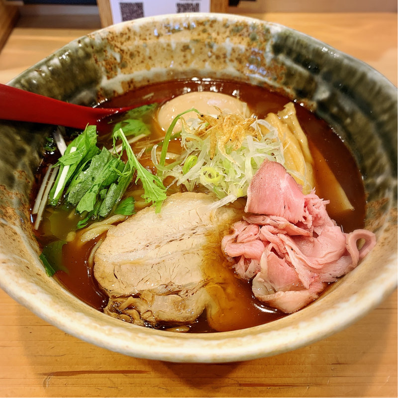 味玉入り焼きあご塩らー麺(焼きあご塩らー麺たかはし 銀座店)