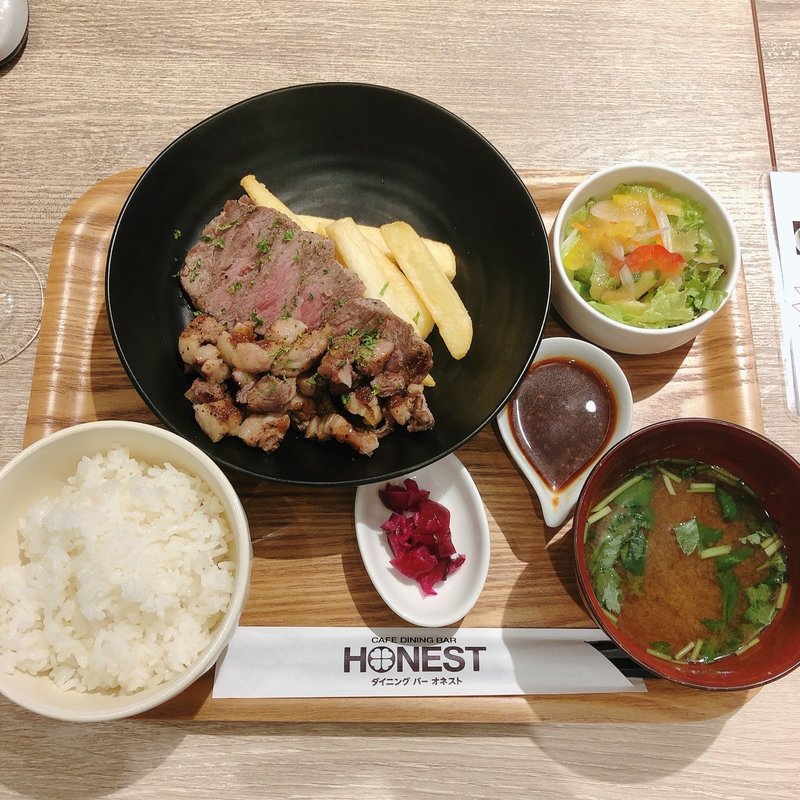 牛サーロインステーキ膳(ダイニングバー オネスト （DINING BAR HONEST）)