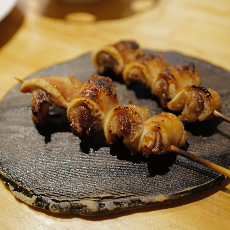 タン軟骨(煮込みと赤身馬刺し 大名へて)