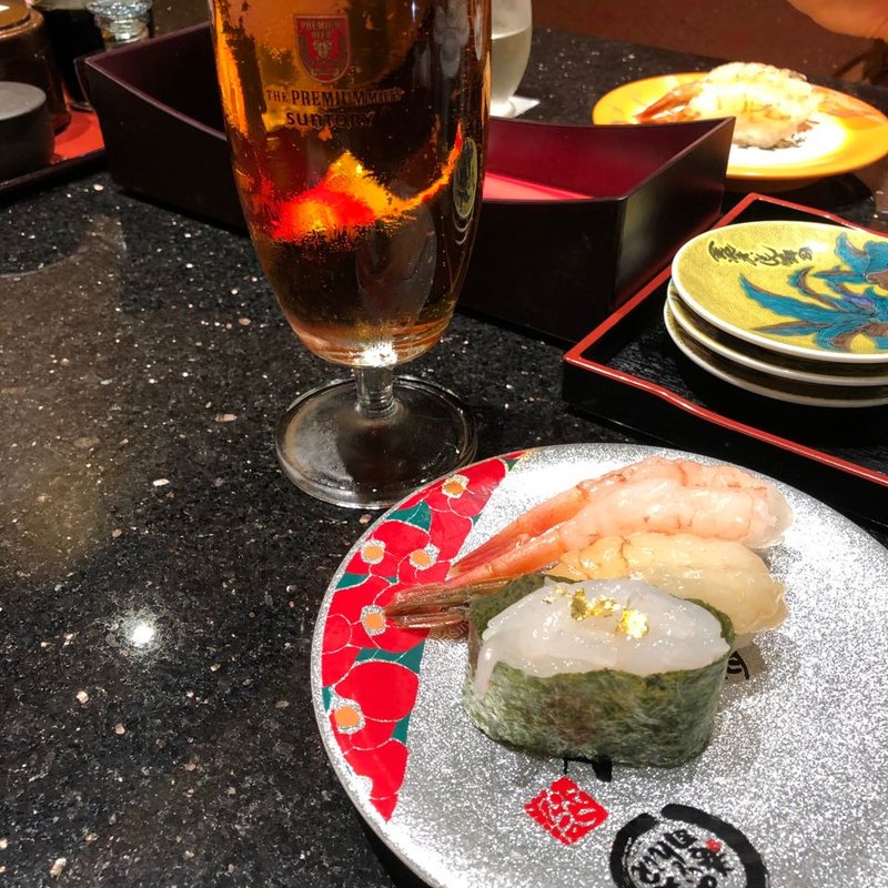 食べ比べ 三貫盛(金沢まいもん寿司 京都駅ポルタ店)