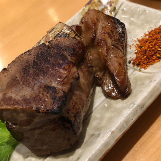 マグロ焼き(新宿栄寿司 本店 （しんじゅくさかえずし）)