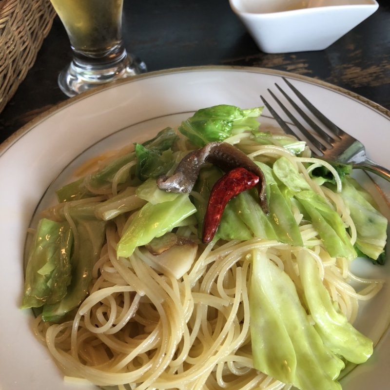 パスタ　春キャベツとアンチョビ(筆や)