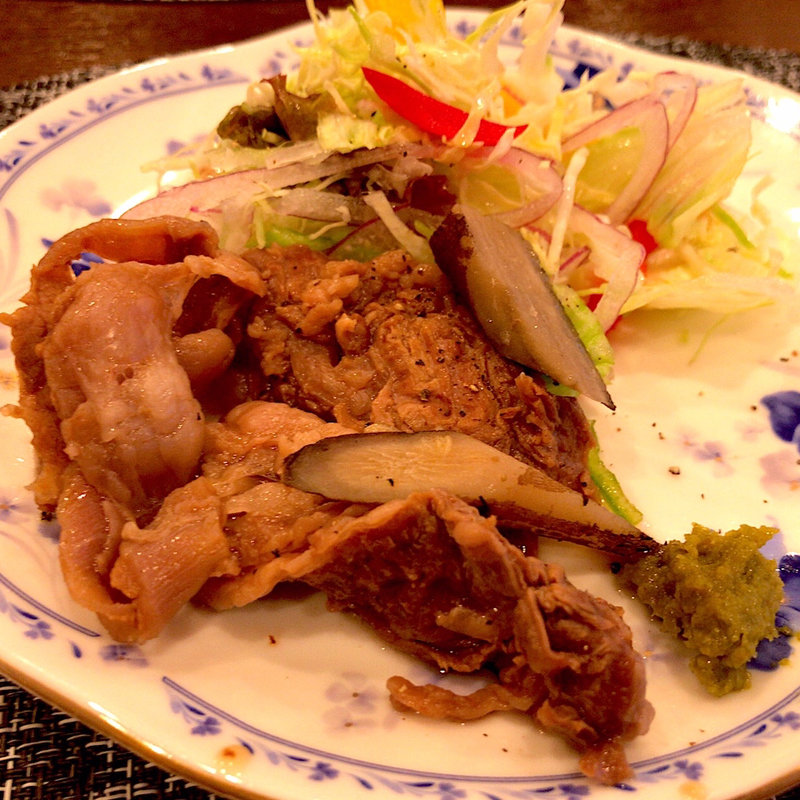 牛すじ煮込み(創作料理とお酒の宿 民宿みかみ)