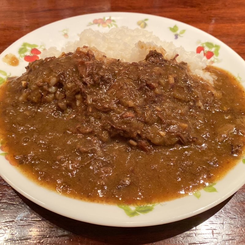 牛すじカレーライス(美酒家忠)