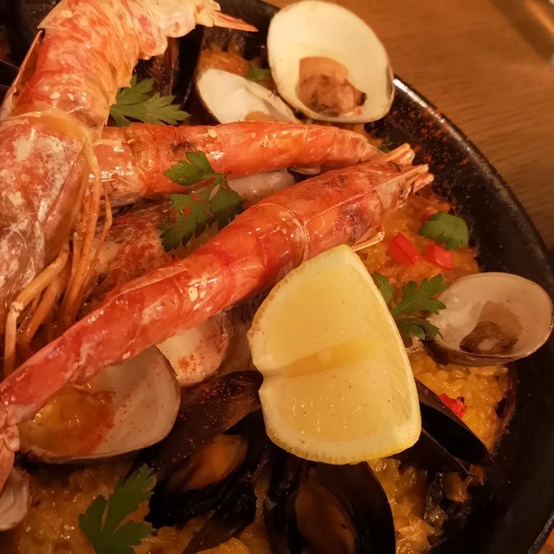 瀬戸内魚介のパエリア(BUENA VISTA Tokyo)