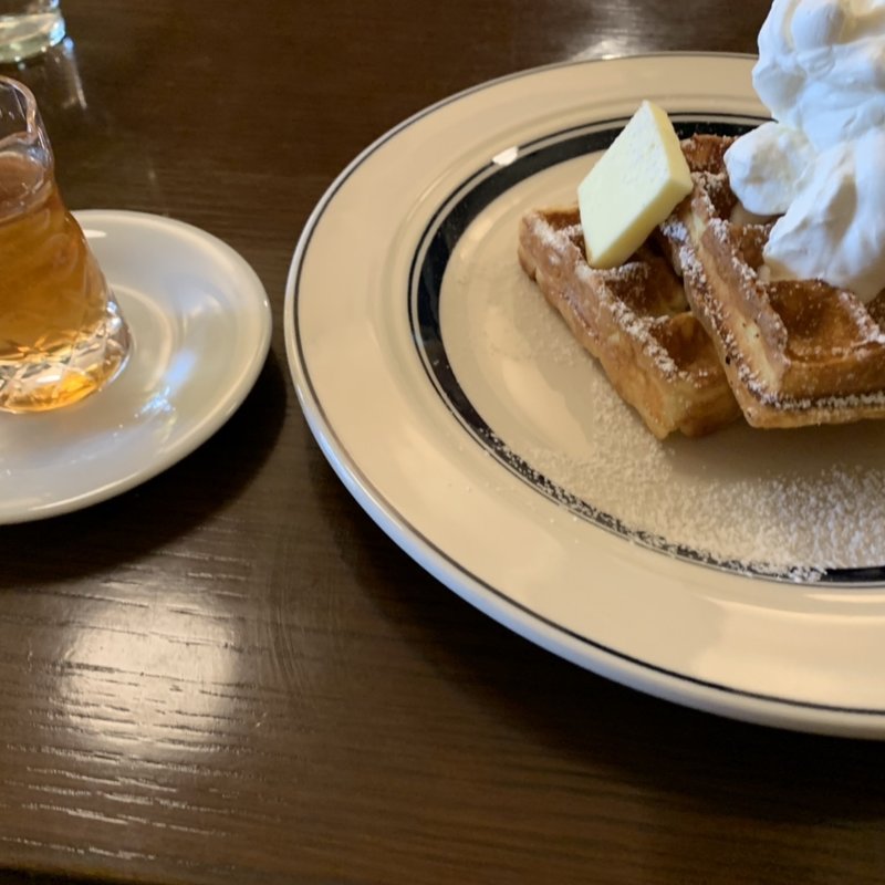 (山猫軒 （ヤマネコケン）)