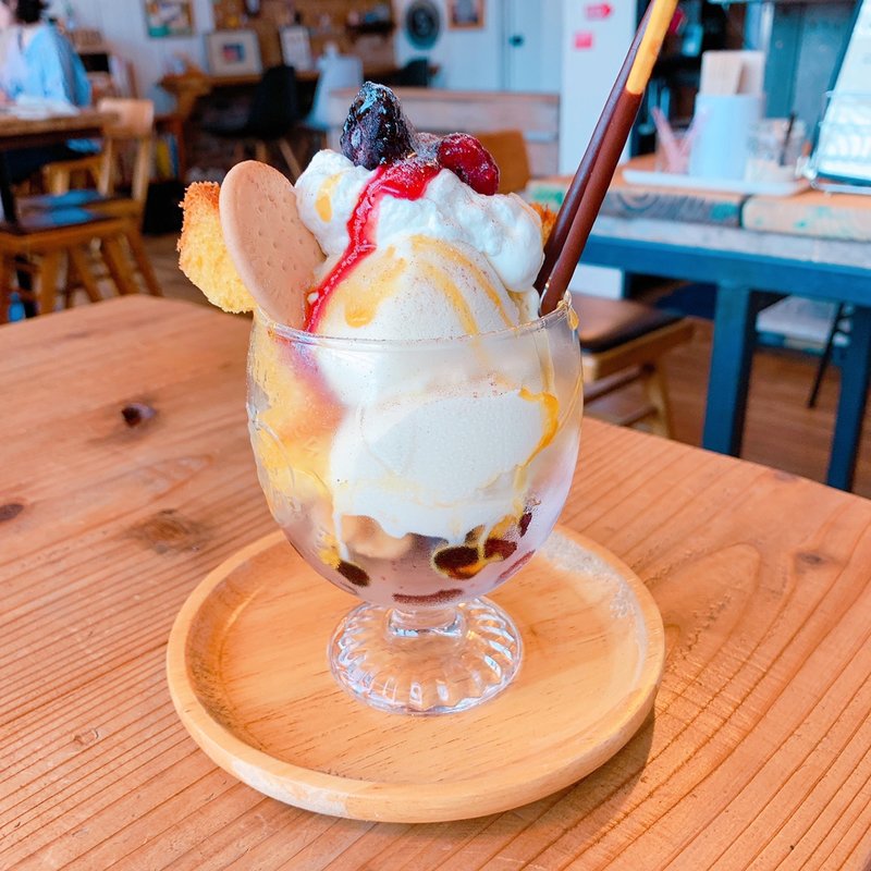 シフォンパフェ(sucre)