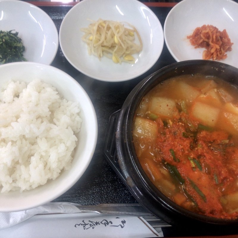 チゲ鍋定食(昌海苑)