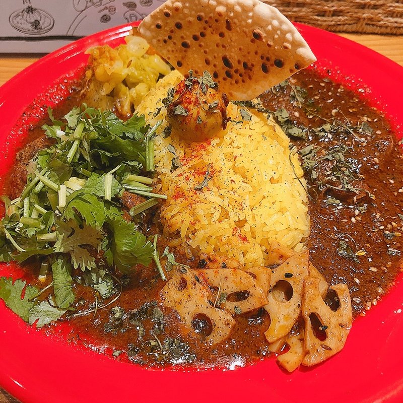 チキンとお出汁シマチョウのあいがけカレー(カリーノアトリエ)