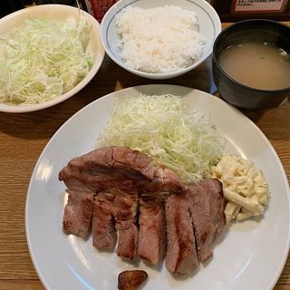 トンテキ定食(大阪トンテキ大阪駅前第２ビル店)
